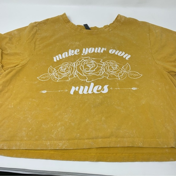 Crop Top Make your own rules -Roses - Picture 4 of 7